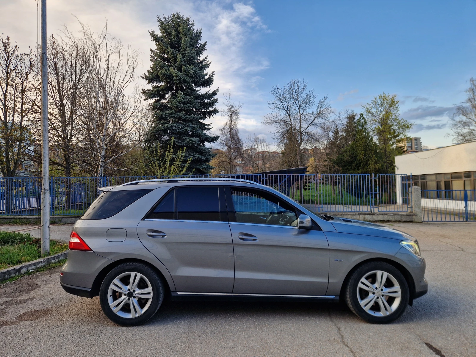 Mercedes-Benz ML 350 Лизинг Подгрев 2ключа, снимка 8 - Автомобили и джипове - 53848222