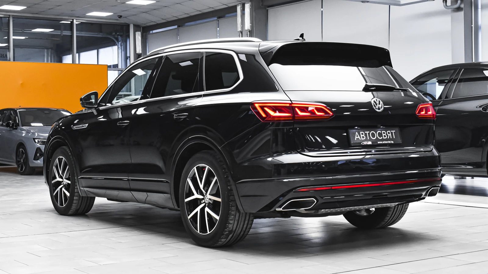 VW Touareg R Line 4.0 V8 TDI 4MOTION Tiptronic, снимка 7 - Автомобили и джипове - 53914919