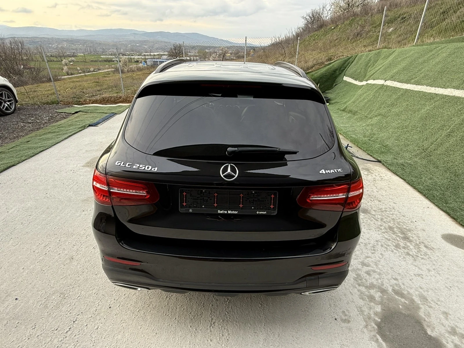 Mercedes-Benz GLC 250 GLC250 AMG PREMIUM , снимка 4 - Автомобили и джипове - 53923924