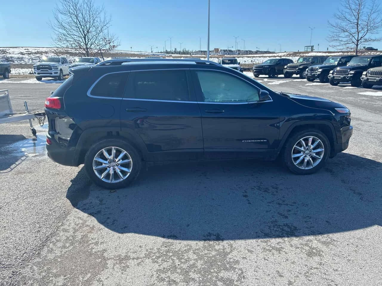 Jeep Cherokee * Limited * PANO* ПОДГРЕВ* KEYLESS* , снимка 3 - Автомобили и джипове - 54001751