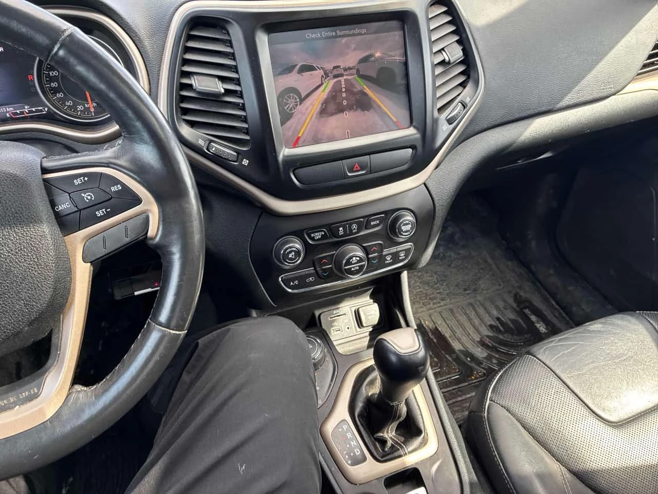 Jeep Cherokee * Limited * PANO* ПОДГРЕВ* KEYLESS* , снимка 7 - Автомобили и джипове - 54001751