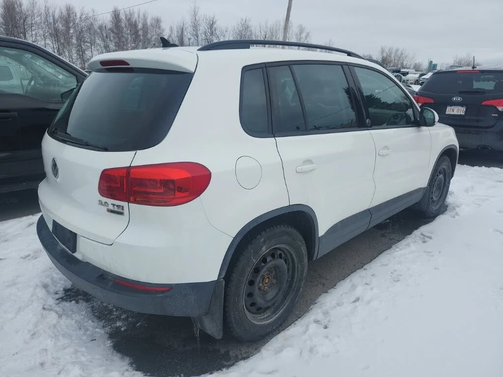 VW Tiguan WOLFSBURG 4x4, снимка 4 - Автомобили и джипове - 54017114