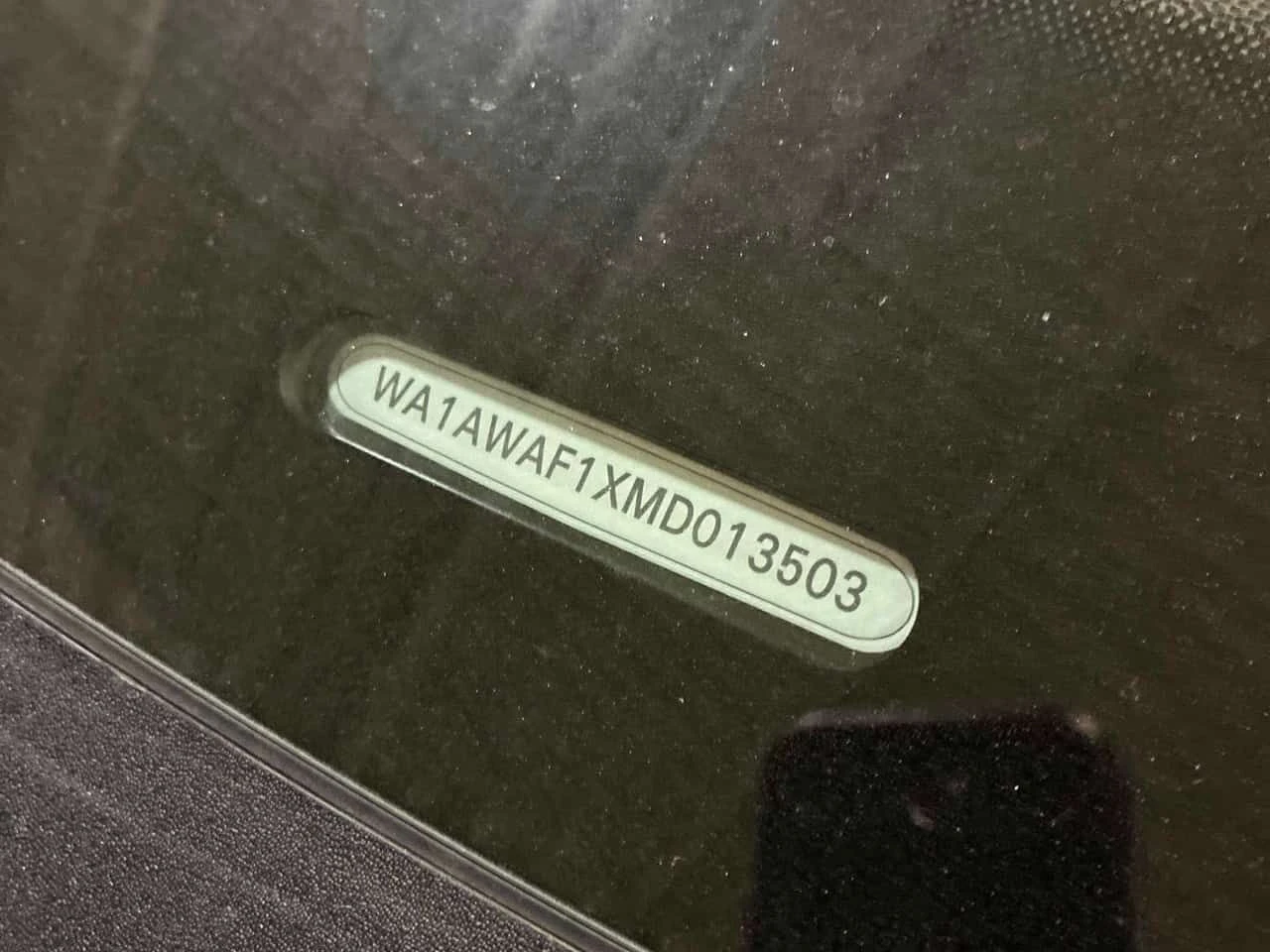 Audi SQ8 4.0 TFSI quattro  CARFAX, снимка 11 - Автомобили и джипове - 54165212