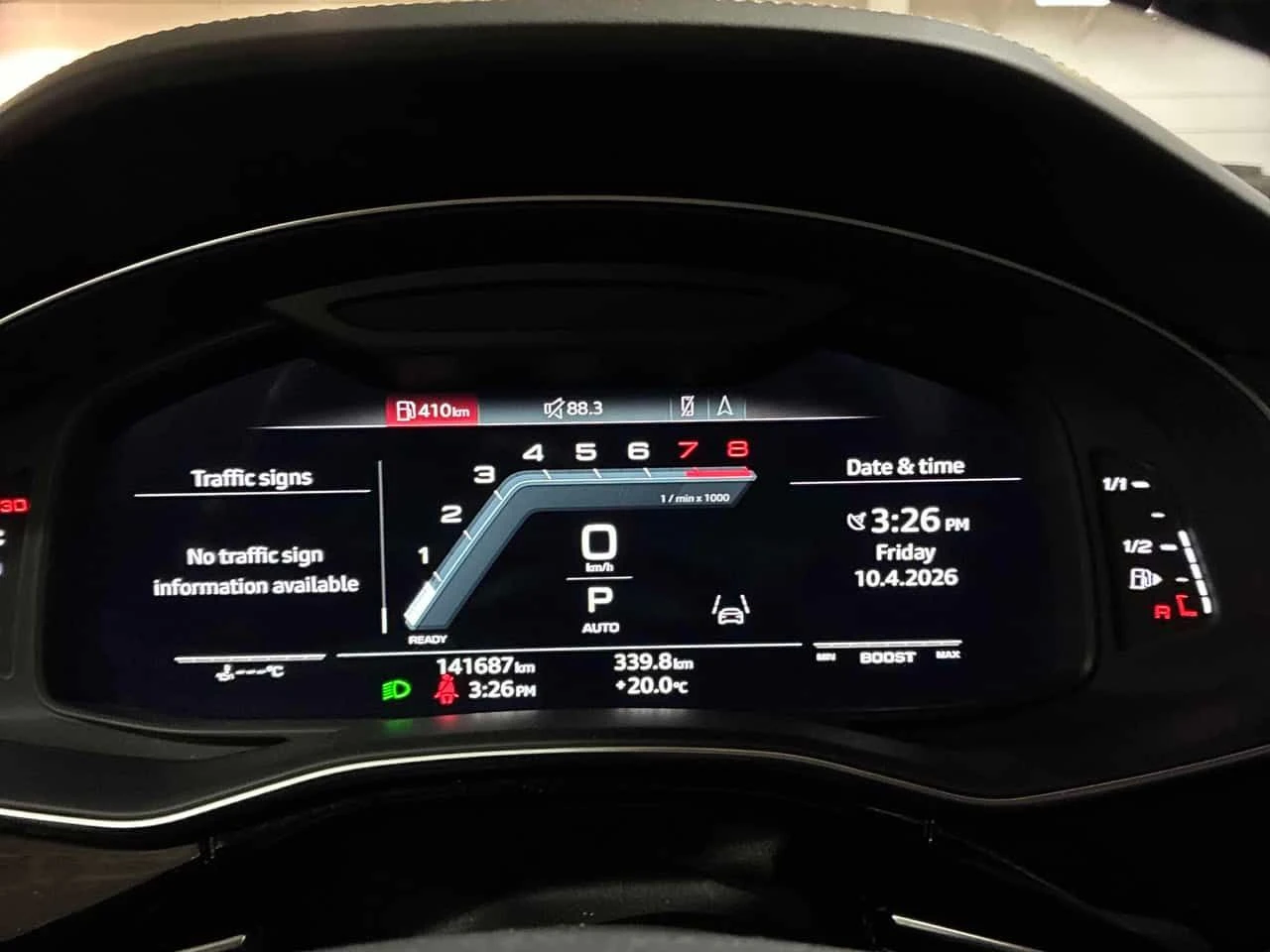 Audi SQ8 4.0 TFSI quattro  CARFAX, снимка 8 - Автомобили и джипове - 54165212