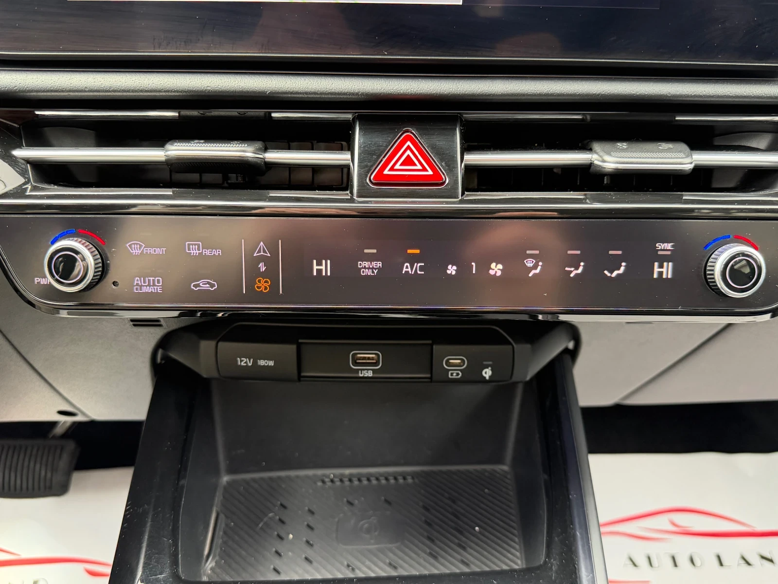 Kia Niro Plug-in Hybrid/LED/NAV/KEYLESS/CAM/СОБСТВЕН ЛИЗИНГ, снимка 11 - Автомобили и джипове - 54237288