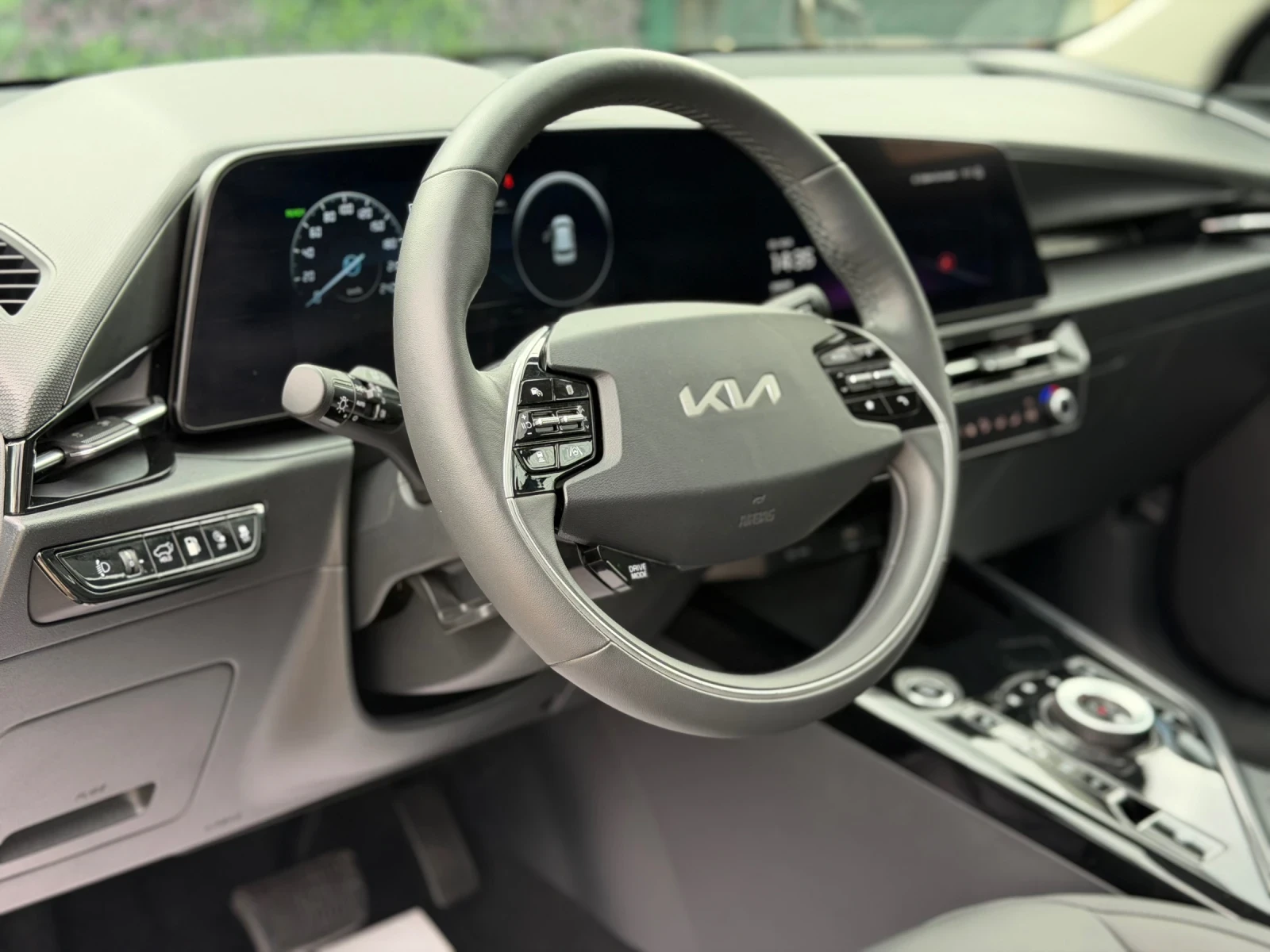 Kia Niro Plug-in Hybrid/LED/NAV/KEYLESS/CAM/СОБСТВЕН ЛИЗИНГ, снимка 12 - Автомобили и джипове - 54237288