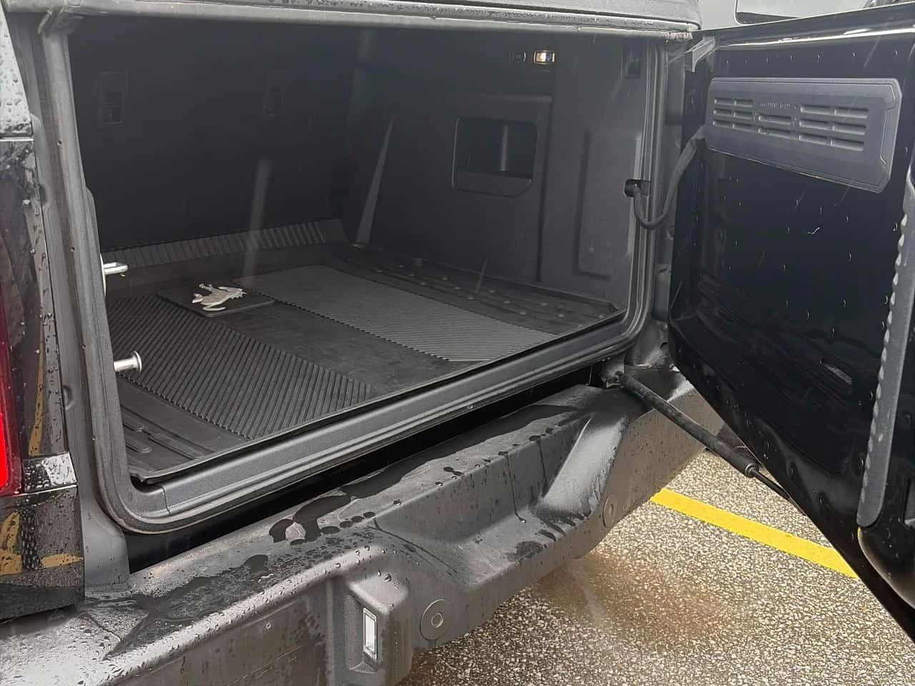 Ford Bronco * 4 Door 4x4 * KEYLESS* , снимка 11 - Автомобили и джипове - 54249687