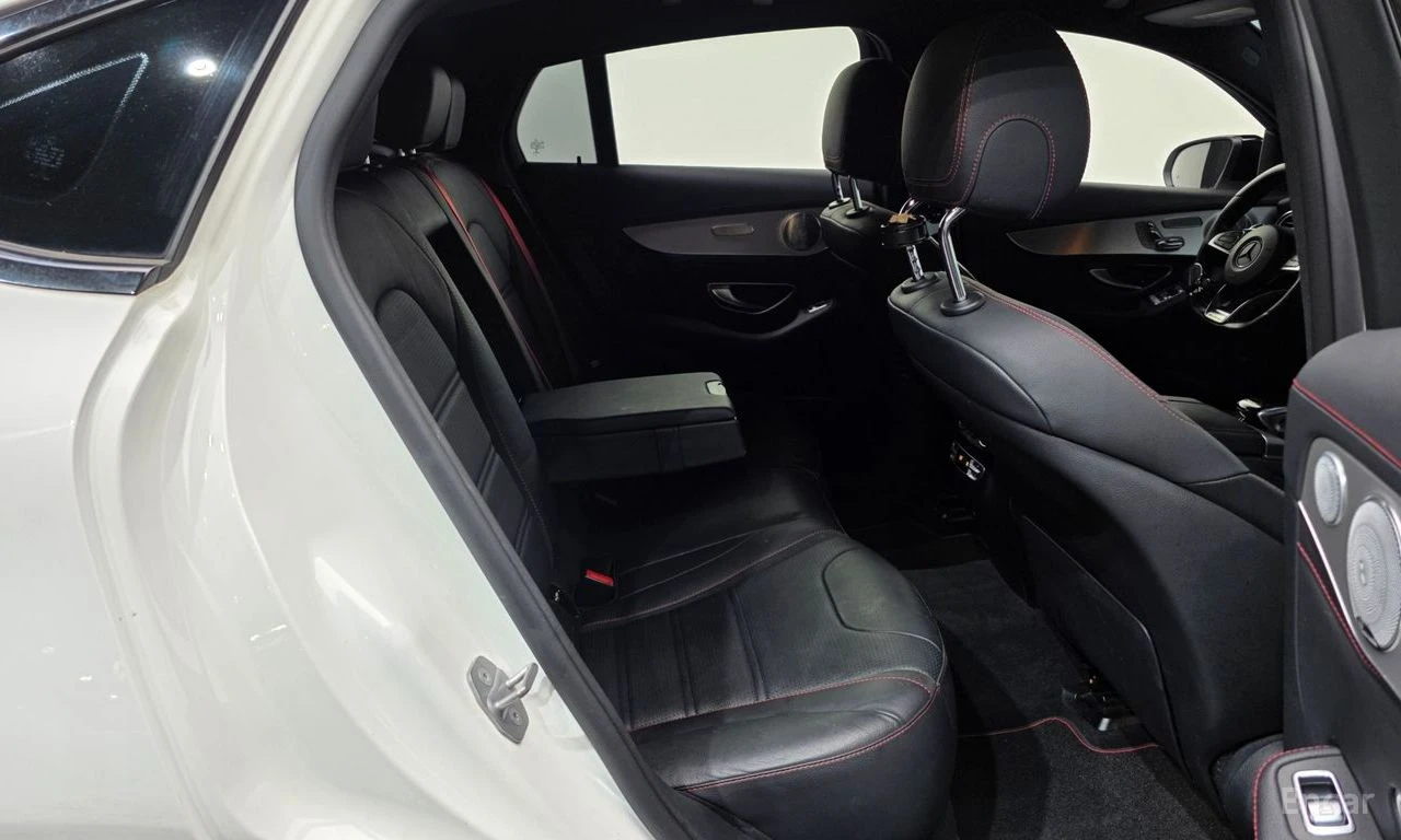 Mercedes-Benz GLC 43 AMG 4MATIC Coupe* BURMESTER* HEAD-UP* 360 CAM* PANO* , снимка 16 - Автомобили и джипове - 55072353