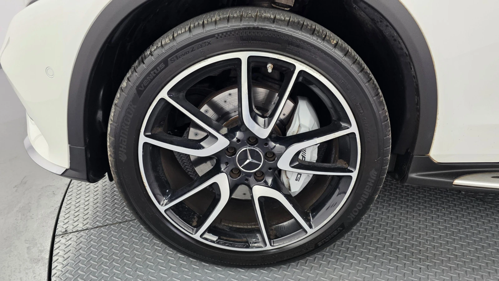 Mercedes-Benz GLC 43 AMG 4MATIC Coupe* BURMESTER* HEAD-UP* 360 CAM* PANO* , снимка 5 - Автомобили и джипове - 55072353