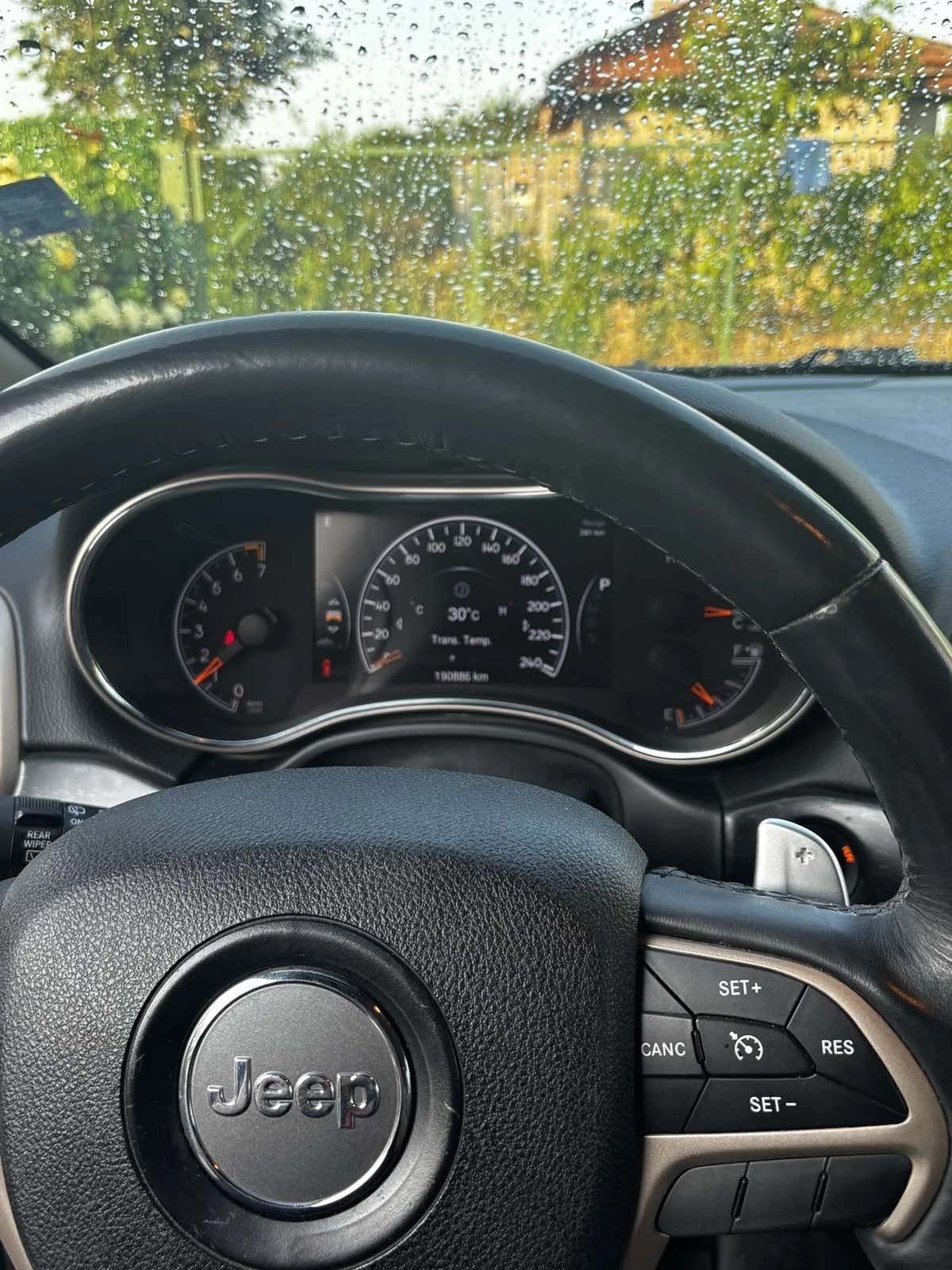 Jeep Grand cherokee, снимка 13 - Автомобили и джипове - 55211200