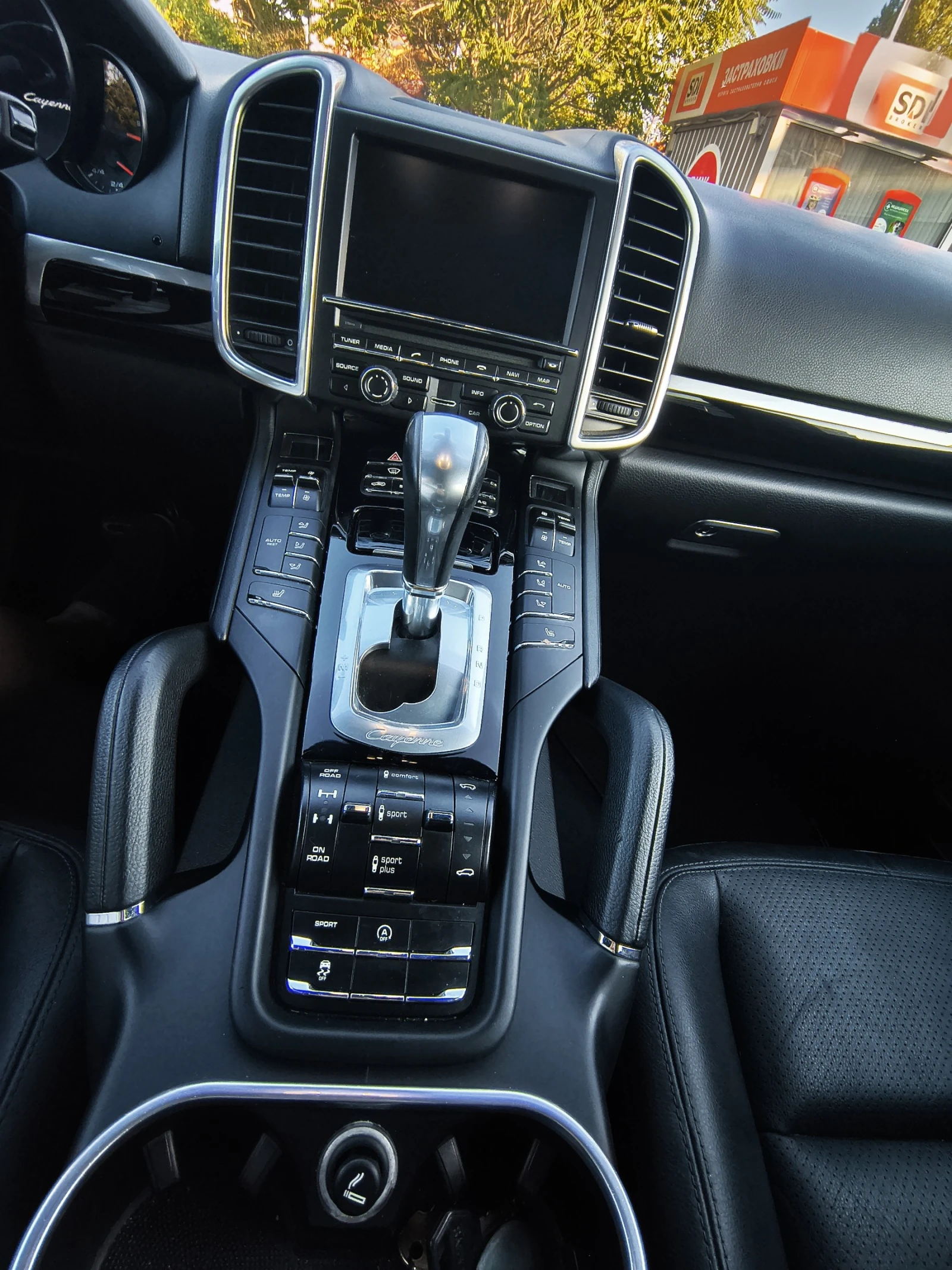 Porsche Cayenne, снимка 8 - Автомобили и джипове - 55396973