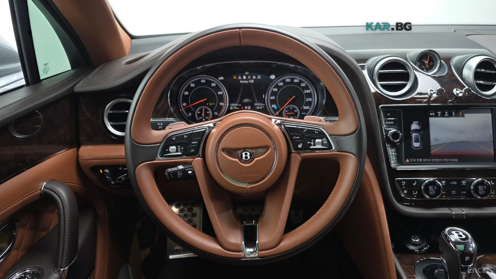 Bentley Bentayga 6.0* W12* ДИСТРОНИК* ПОДГРЕВ* ОБДУХ* МАСАЖИ* КАМЕР, снимка 6 - Автомобили и джипове - 55953186