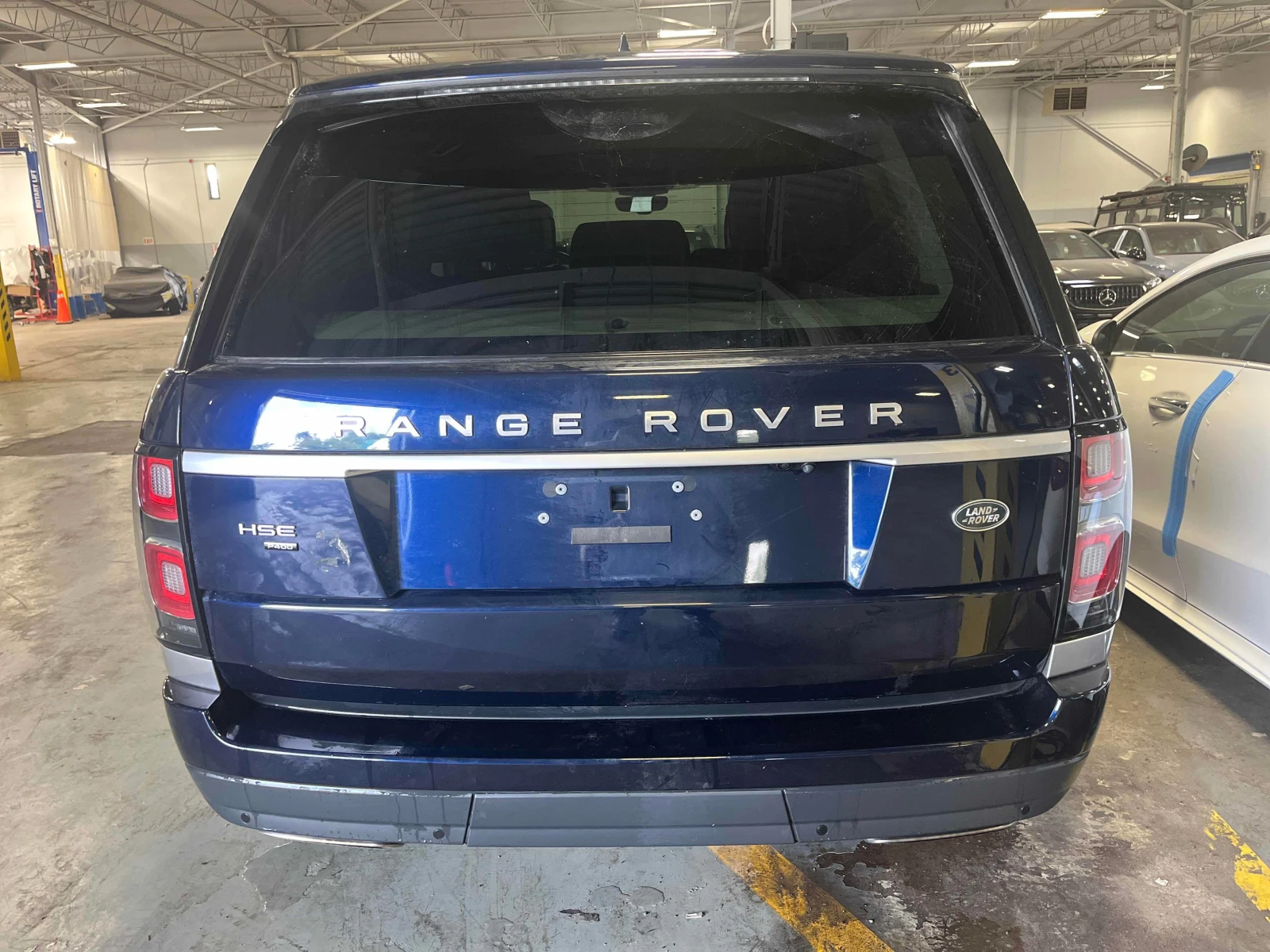 Land Rover Range rover * Westminster * CARFAX * ОПЦИЯ ЗА ФИНАНСИРАНЕ , снимка 13 - Автомобили и джипове - 55987831