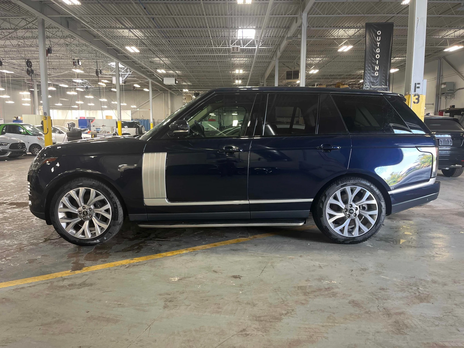 Land Rover Range rover * Westminster * CARFAX * ОПЦИЯ ЗА ФИНАНСИРАНЕ , снимка 11 - Автомобили и джипове - 55987831
