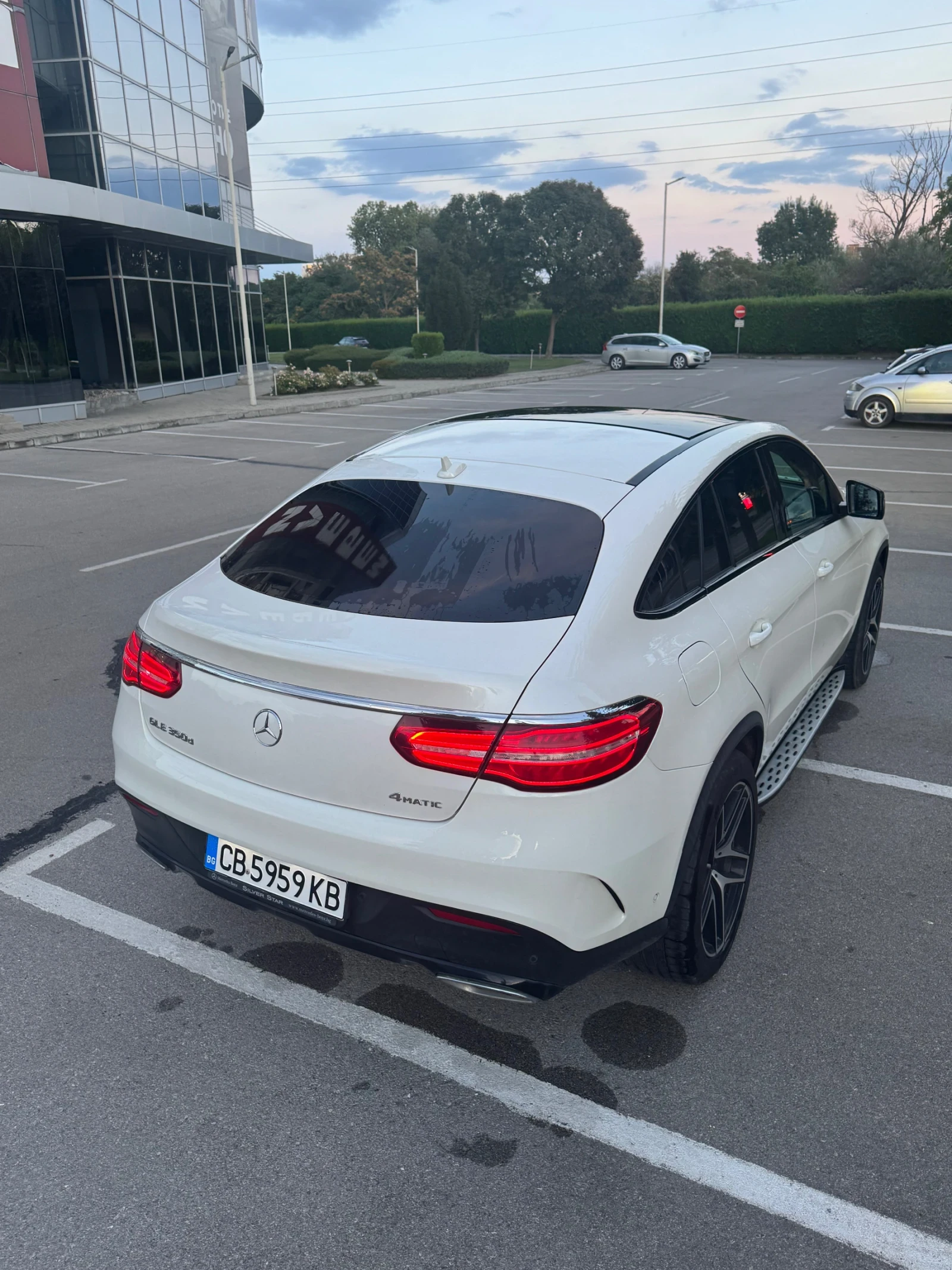 Mercedes-Benz GLE 350, снимка 9 - Автомобили и джипове - 56082977