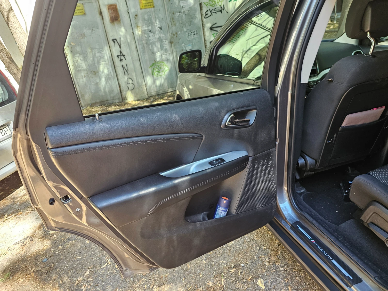 Fiat Freemont 2.0, 170 кс, предно, снимка 3 - Автомобили и джипове - 56112716