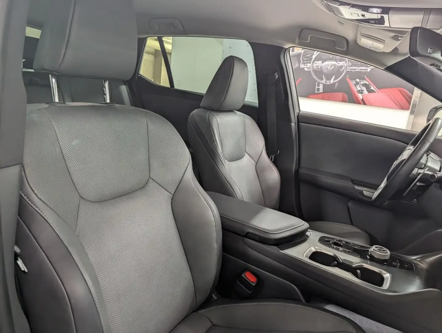 Lexus RZ 450e SIGNATURE * FIRST CLASS* FULL MAX | Mobile.bg � ����������� 9