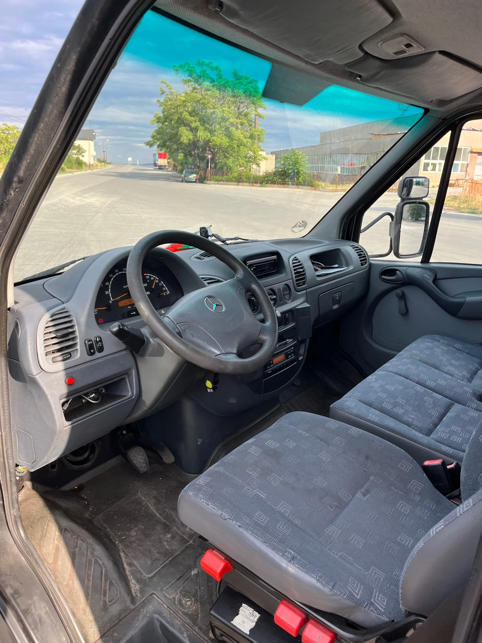 Mercedes-Benz Sprinter 416 2.7CDI, снимка 5 - Бусове и автобуси - 54960066