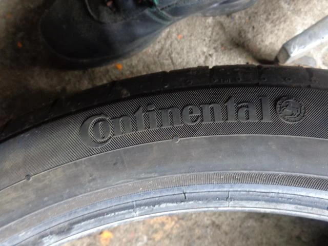 Гуми Летни 235/40R20, снимка 7 - Гуми и джанти - 20347111