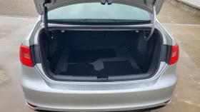 VW Jetta 1.6TDI BLUEMOTION* NAVI* PARKTRONIC  - 6300 € / 12321.73 лв. - 66782637 7