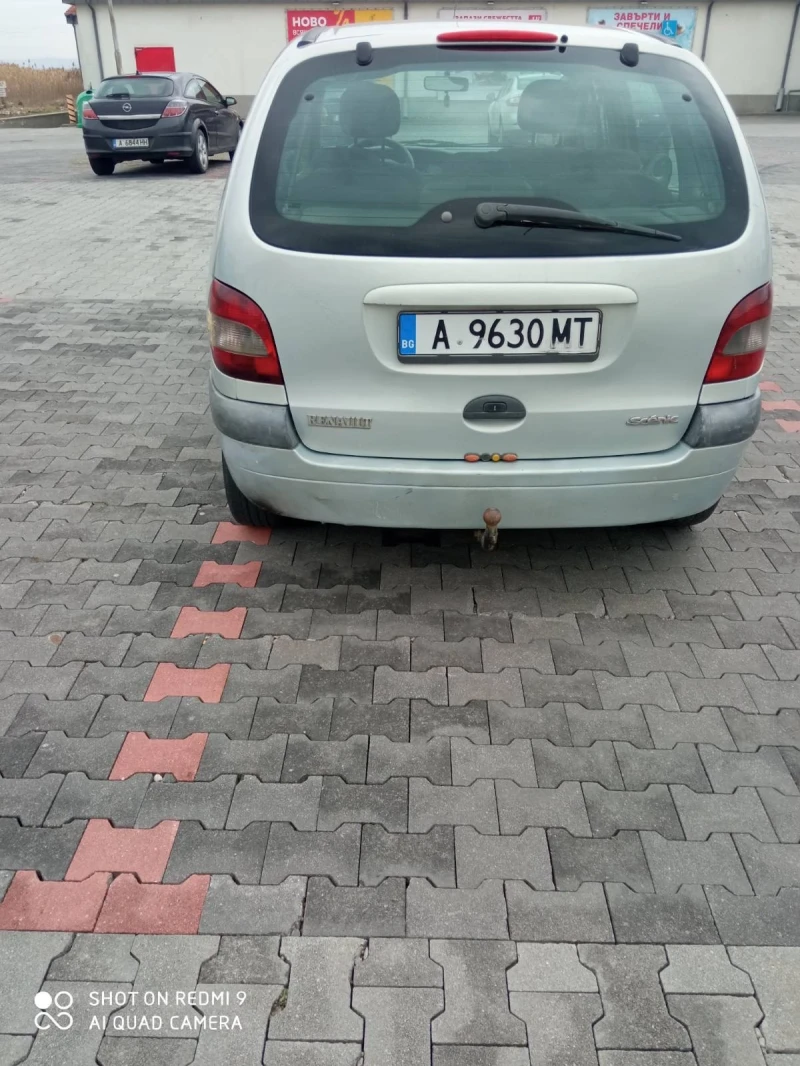 Renault Scenic 1.9 dTi, снимка 5 - Автомобили и джипове - 49004715