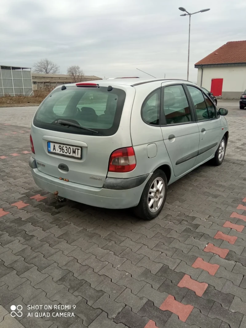 Renault Scenic 1.9 dTi, снимка 4 - Автомобили и джипове - 49004715