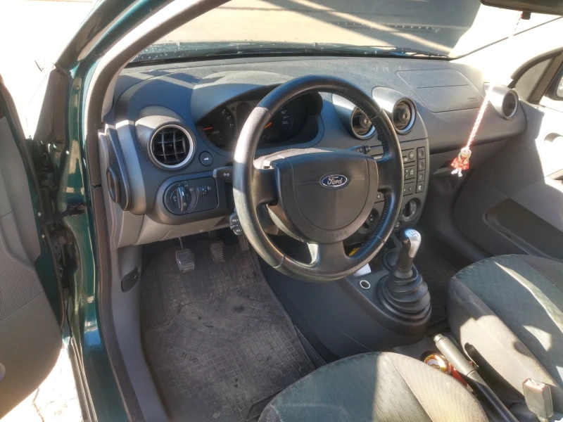 Ford Fiesta, снимка 10 - Автомобили и джипове - 49415059