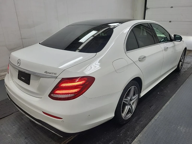 Mercedes-Benz E 350 * CARFAX * ЦЕНА ДО БГ, снимка 3 - Автомобили и джипове - 52878763