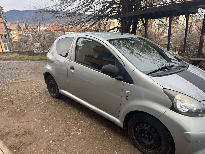 Toyota Aygo, снимка 2 - Автомобили и джипове - 53149856