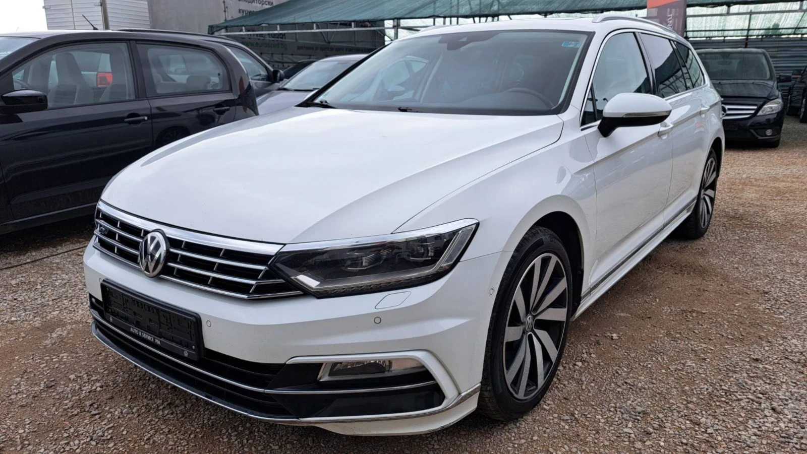 VW Passat R-LINE DIGITAL ACC PANORAMA NOV VNOS GERMANY - изображение 8