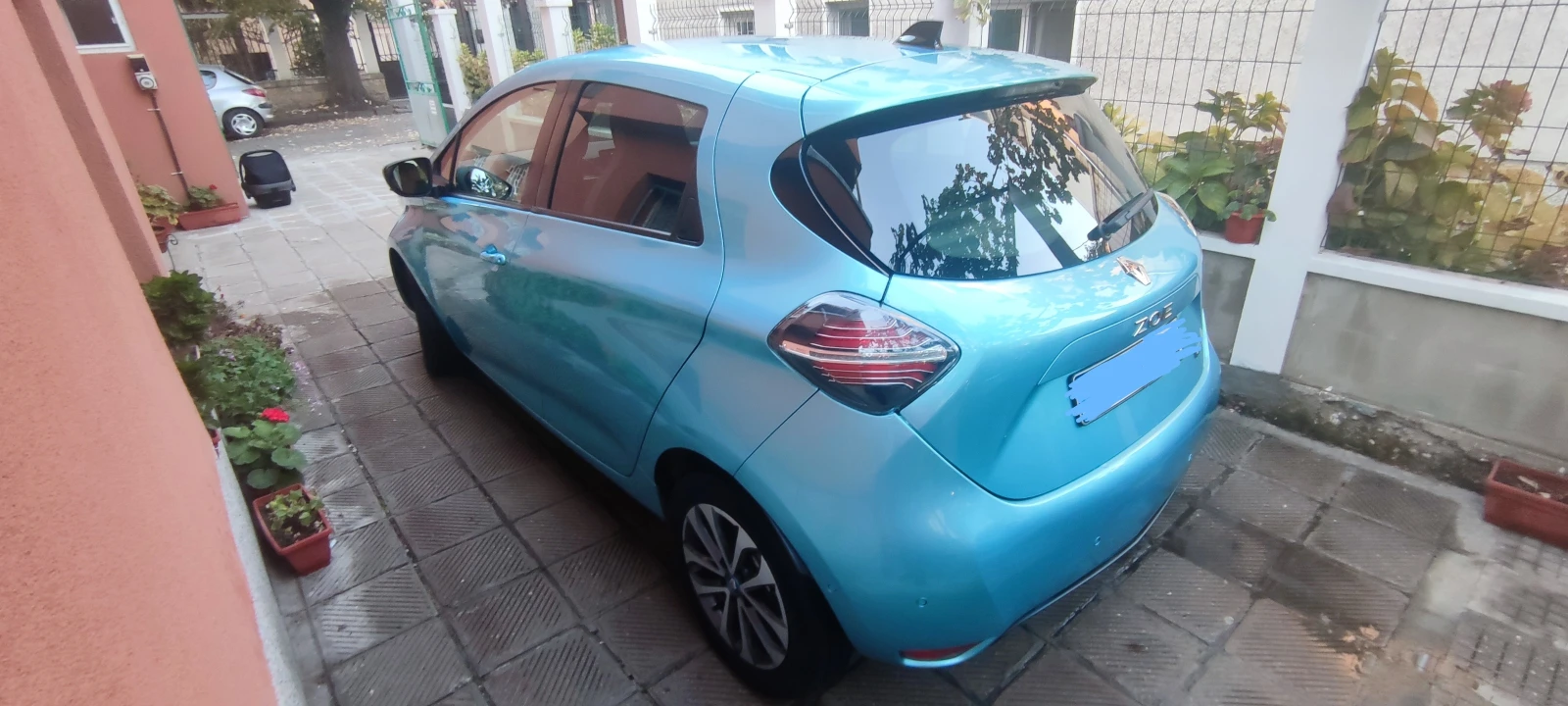 Renault Zoe Riviera R135 52kW NAVI / LED / KEYLESS - изображение 4