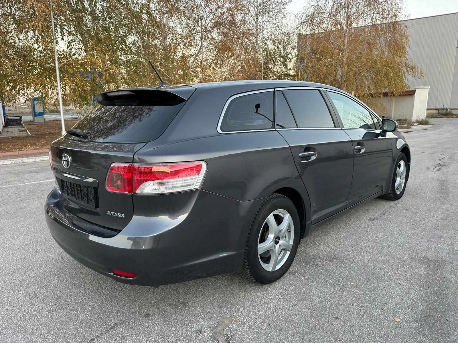 Toyota Avensis 2.0D4d/126кс/Подгрев седалки/Автопилот/6скорости - изображение 7