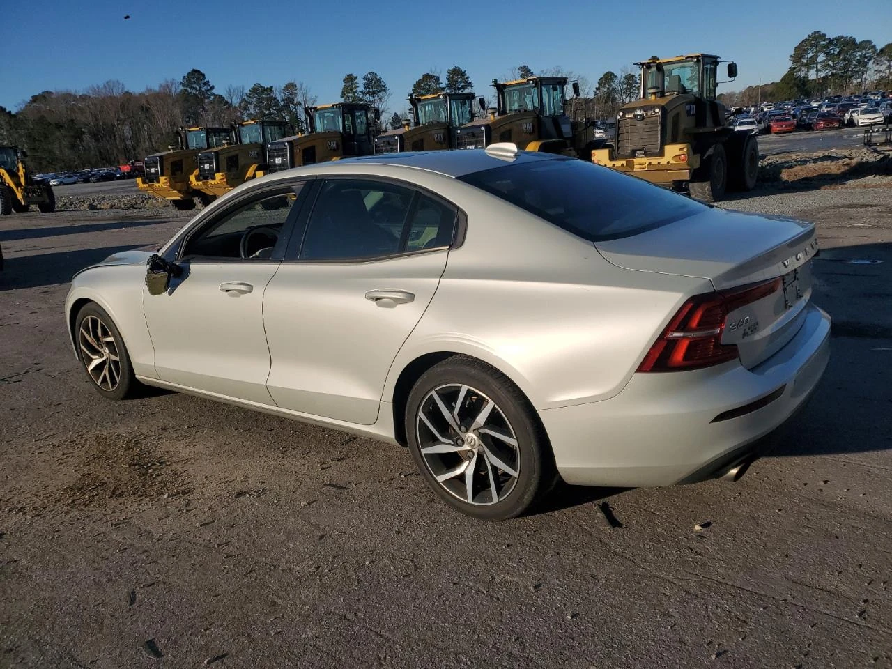 Volvo S60 T5 MOMENTUM 2.0T - изображение 4