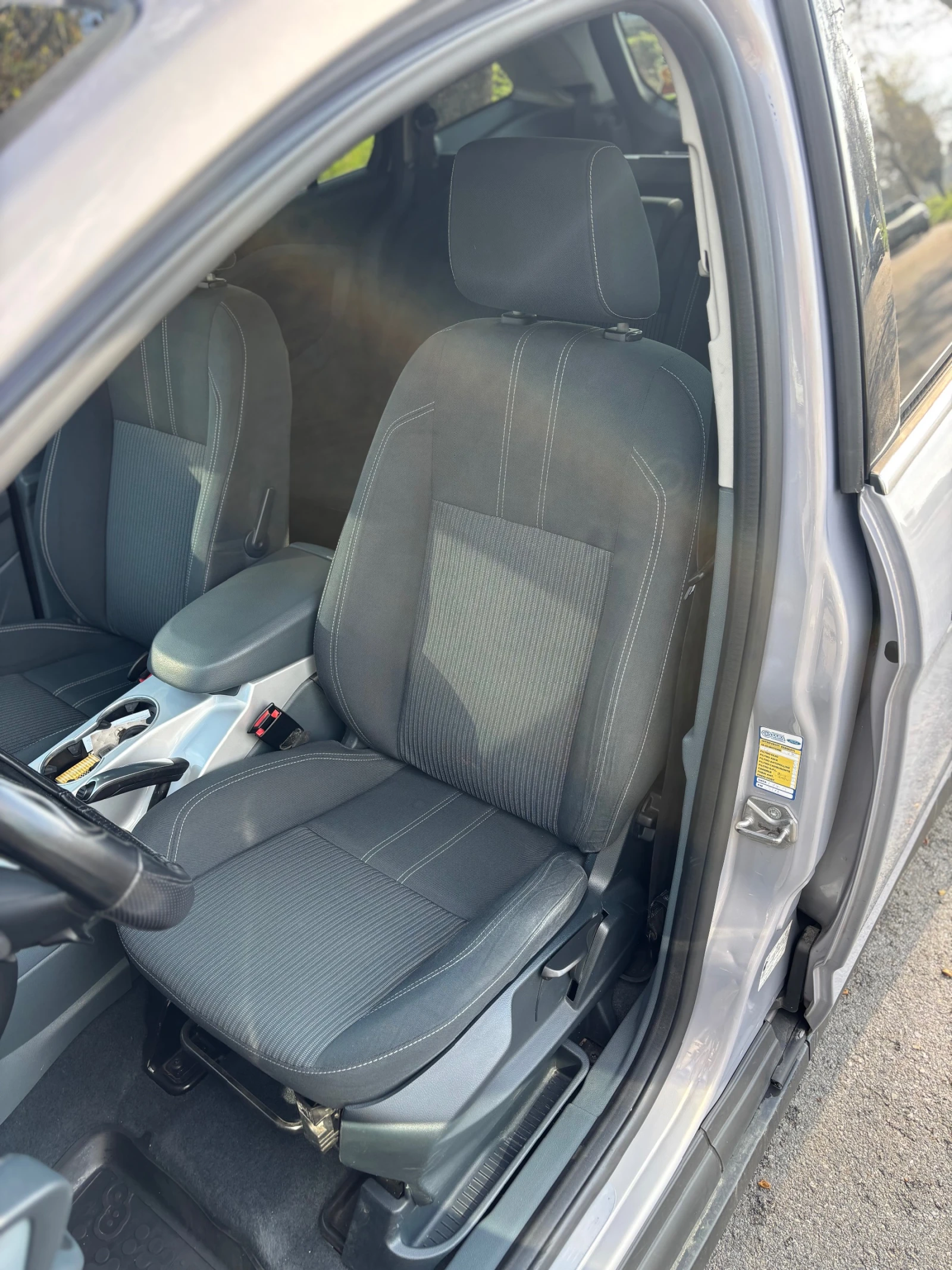 Ford C-max  Grand 2.0 -7 места Navi - изображение 7