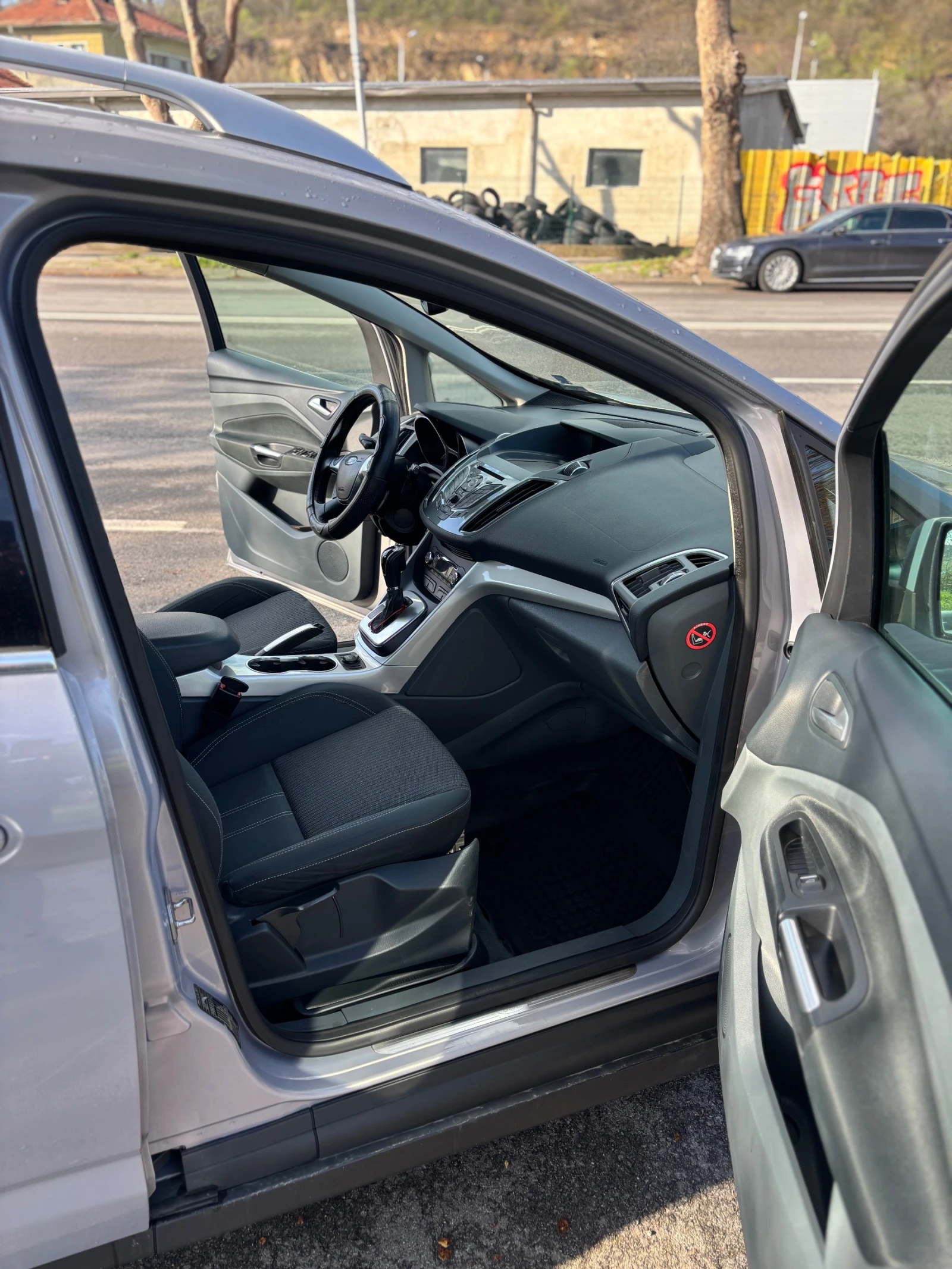 Ford C-max  Grand 2.0 -7 места Navi - изображение 10