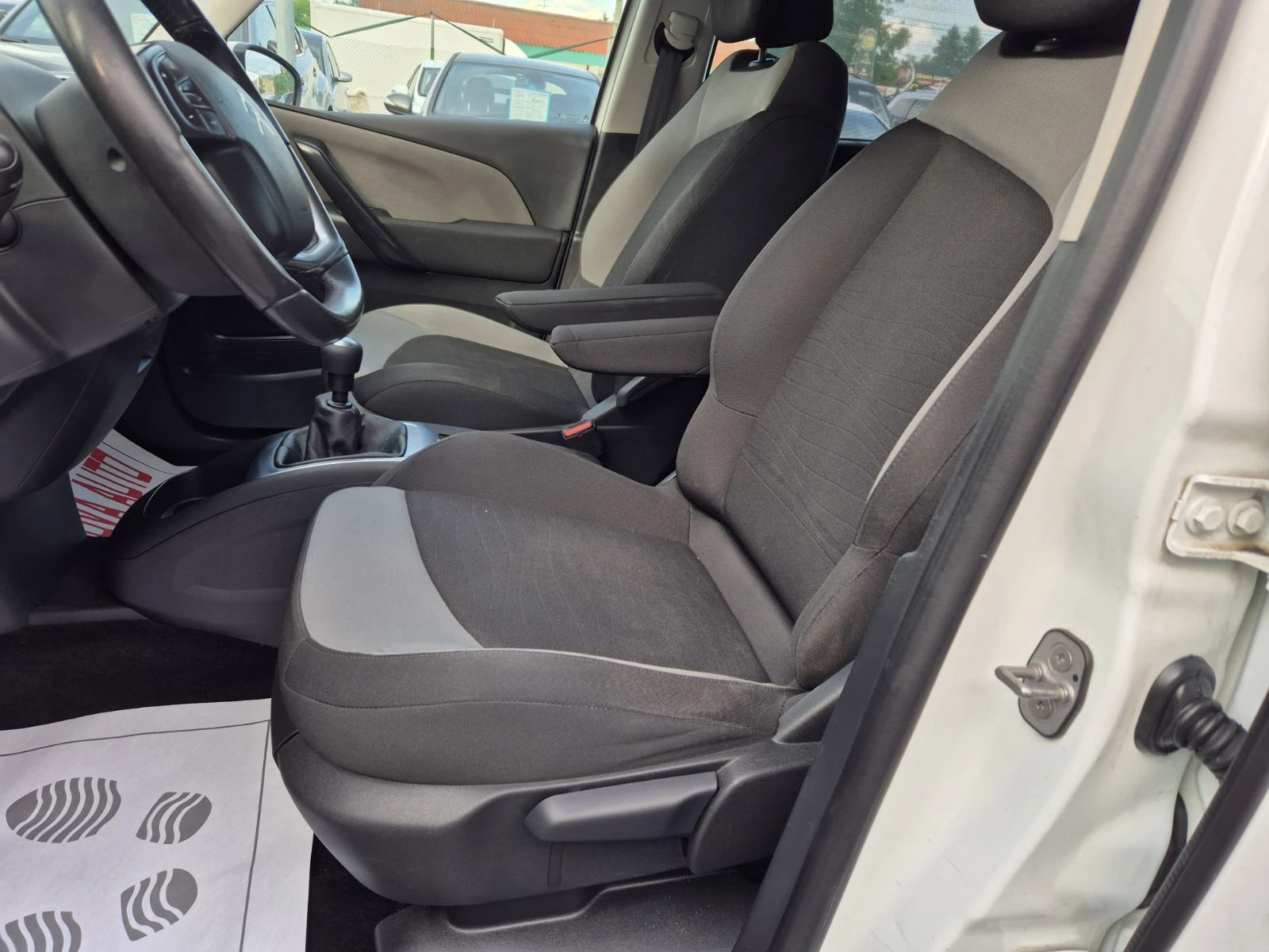 Citroen Grand C4 Picasso 1.6HDI-7 МЕСТА - изображение 7