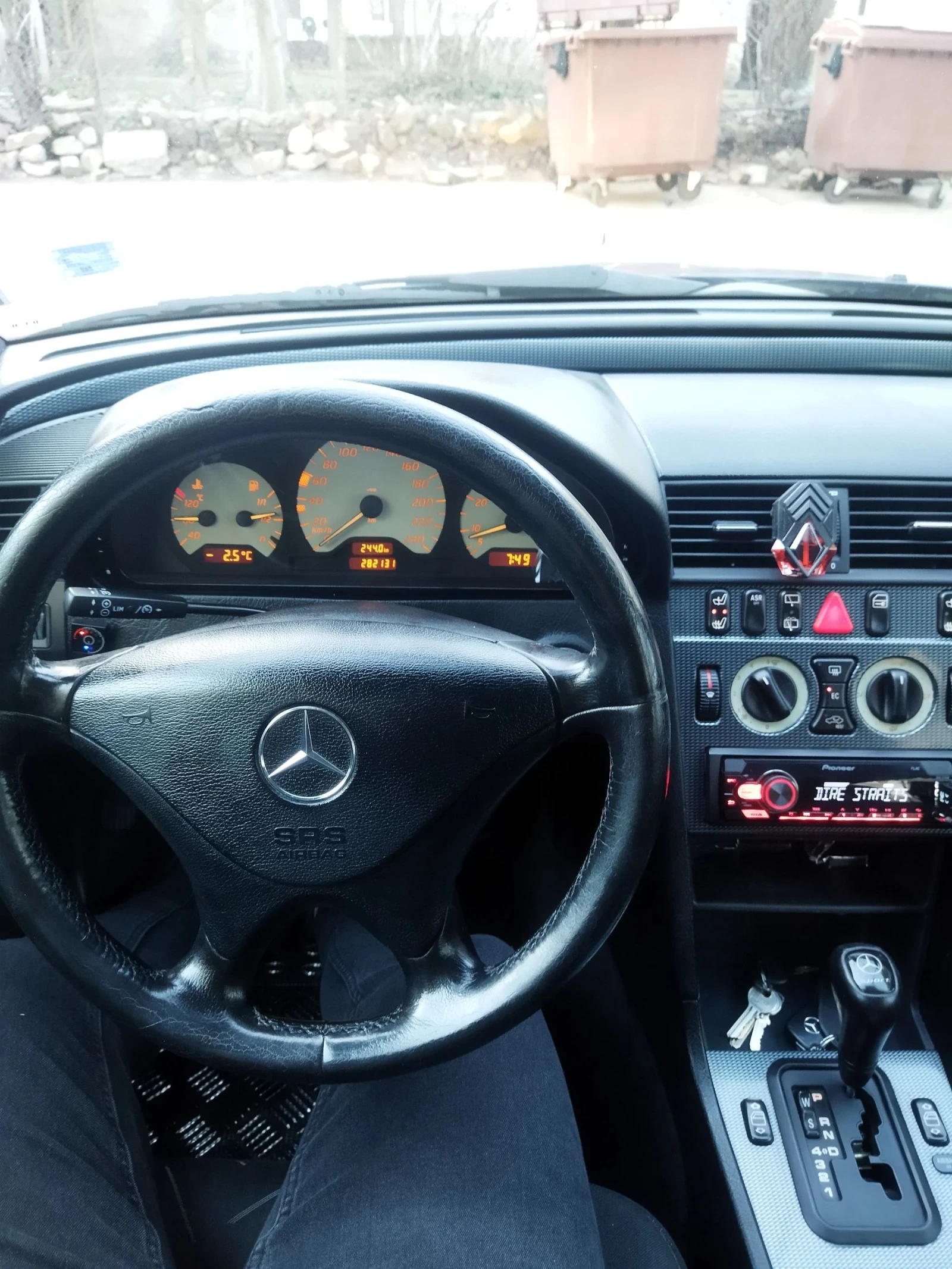 Mercedes-Benz C 180 C180i - изображение 8