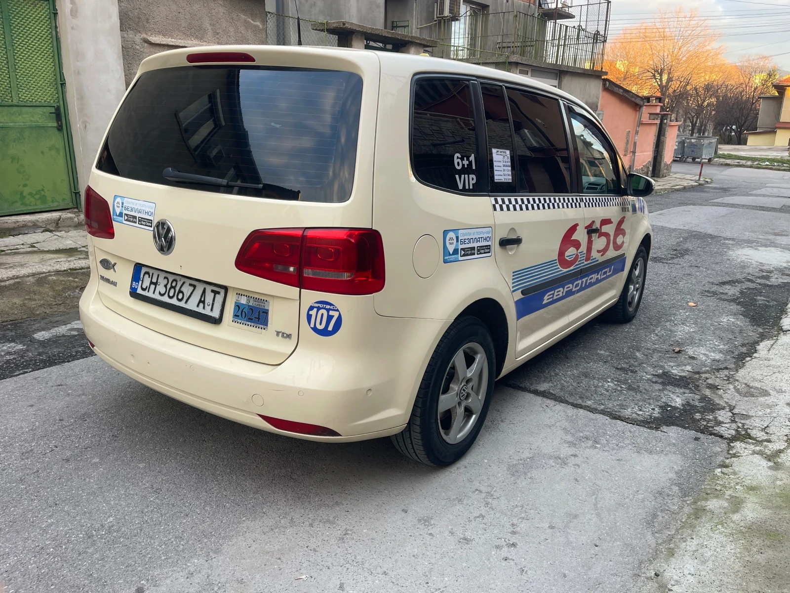 VW Touran 1.6 - 106�� | Mobile.bg � ����������� 4
