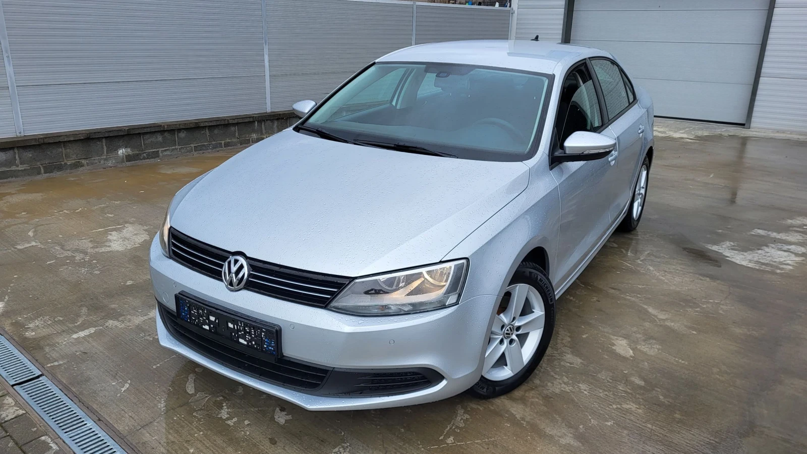 VW Jetta 1.6TDI BLUEMOTION* NAVI* PARKTRONIC  | Mobile.bg � ����������� 1