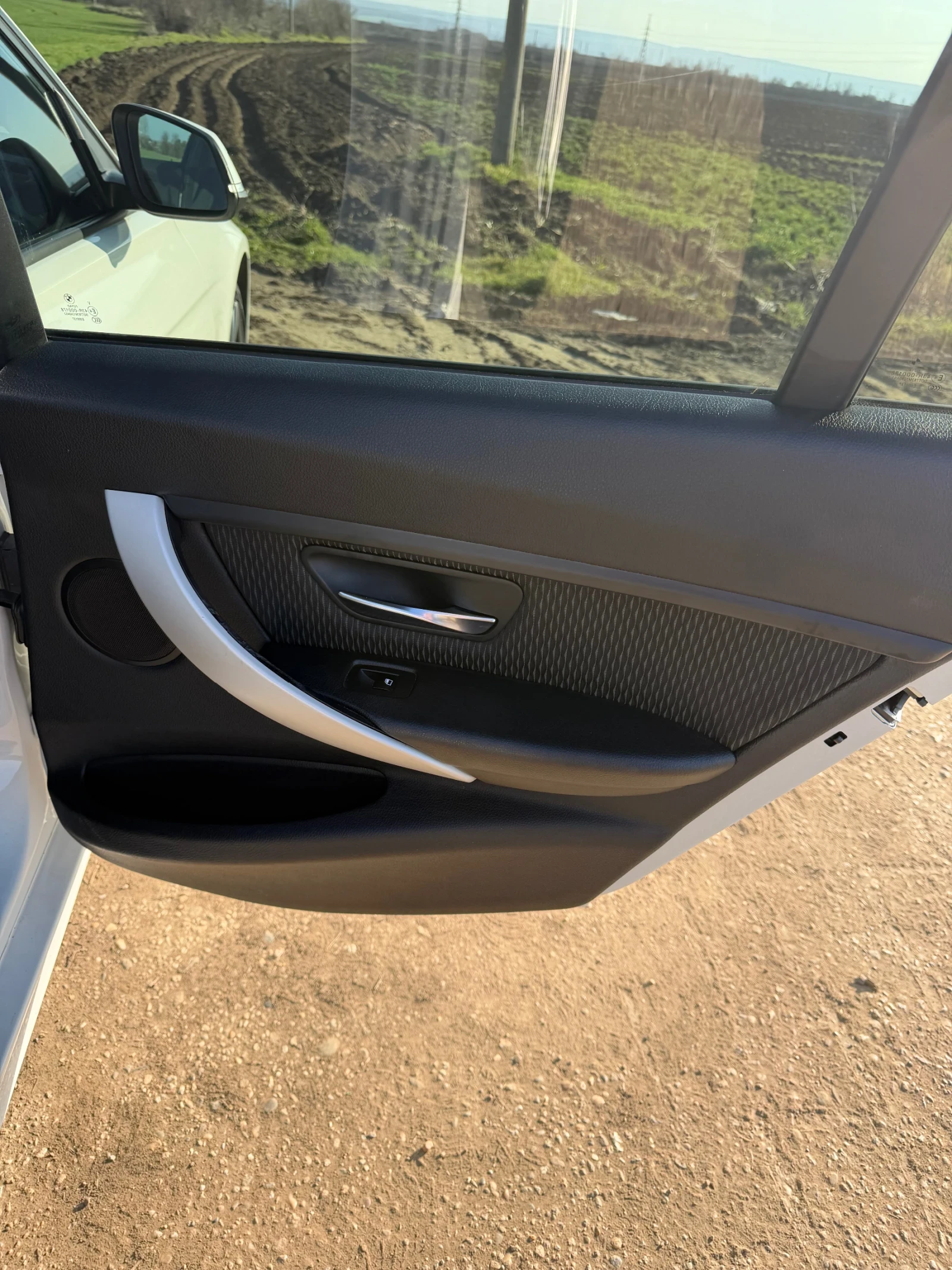 BMW 318, снимка 10 - Автомобили и джипове - 53840252