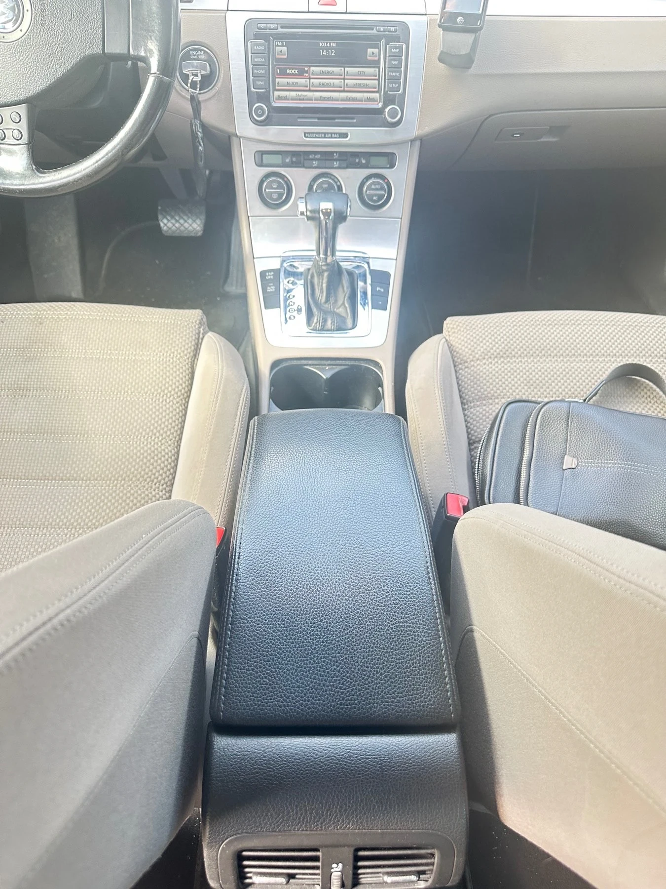 VW Passat 2.0TDI обслужен, снимка 6 - Автомобили и джипове - 53870318