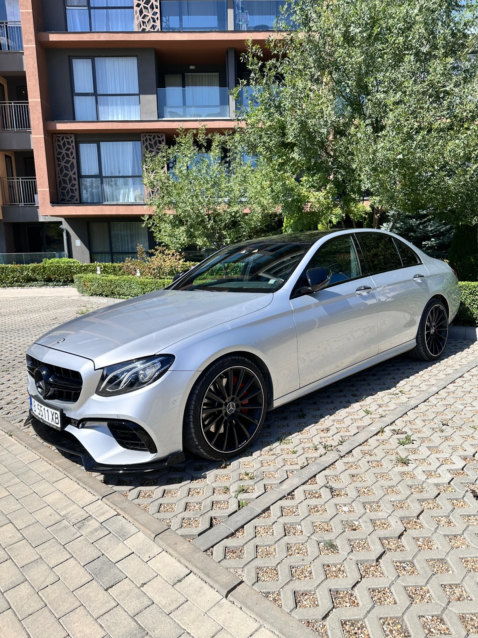 Mercedes-Benz E 350 AMG Pack Carbon