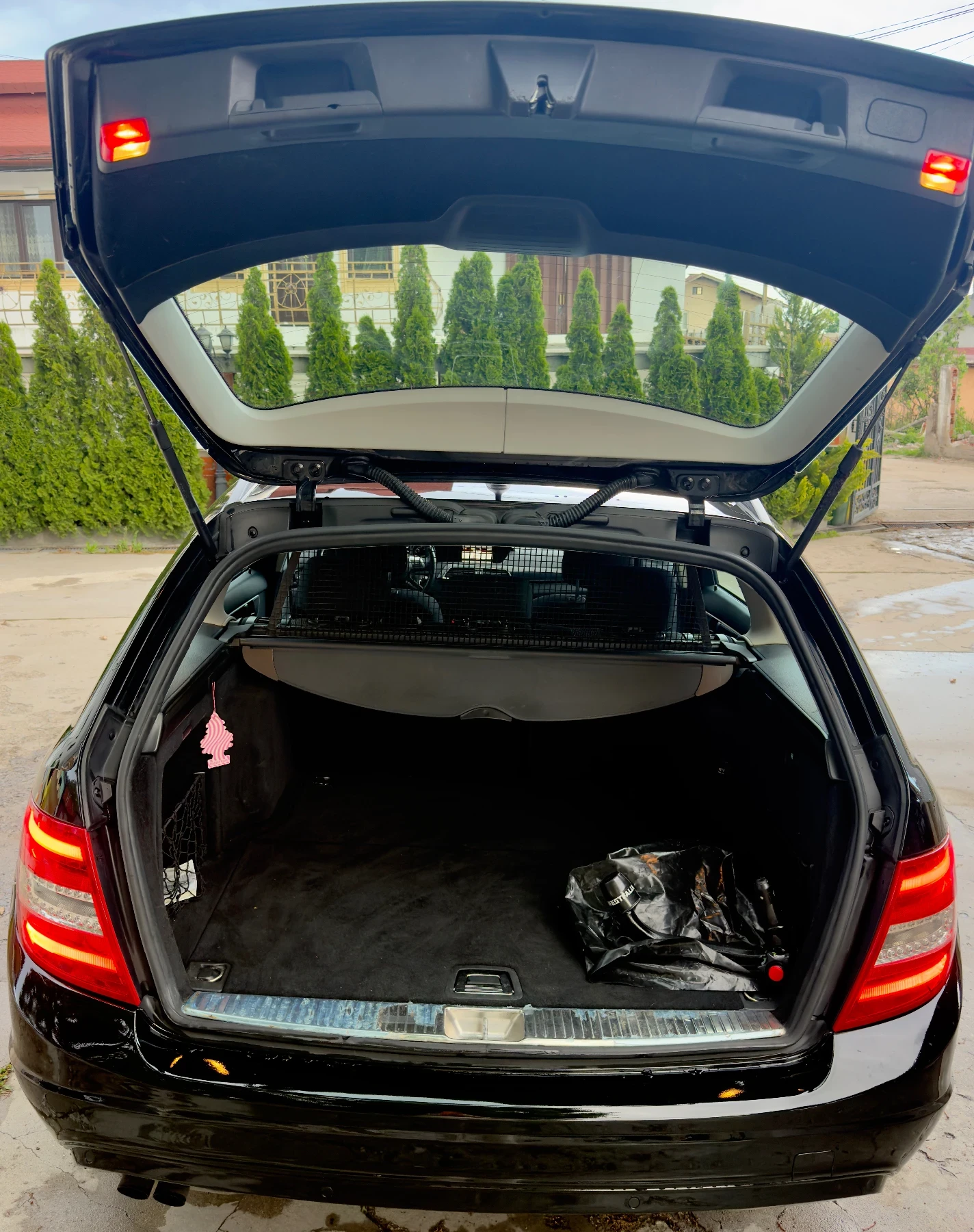 Mercedes-Benz C 200 Автомат/подгрев/Германия/, снимка 11 - Автомобили и джипове - 54520079