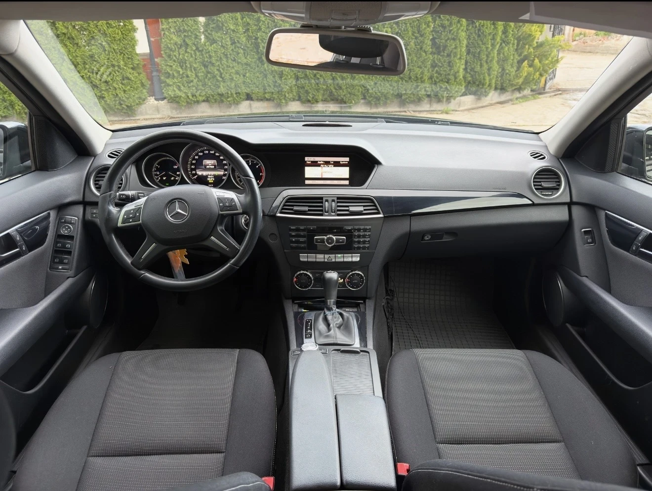 Mercedes-Benz C 200 Автомат/подгрев/Германия/, снимка 8 - Автомобили и джипове - 54520079