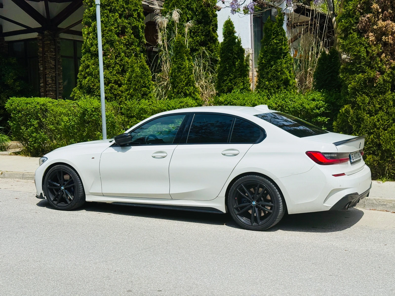 BMW 330 M Performance, Laser, снимка 8 - Автомобили и джипове - 54744391