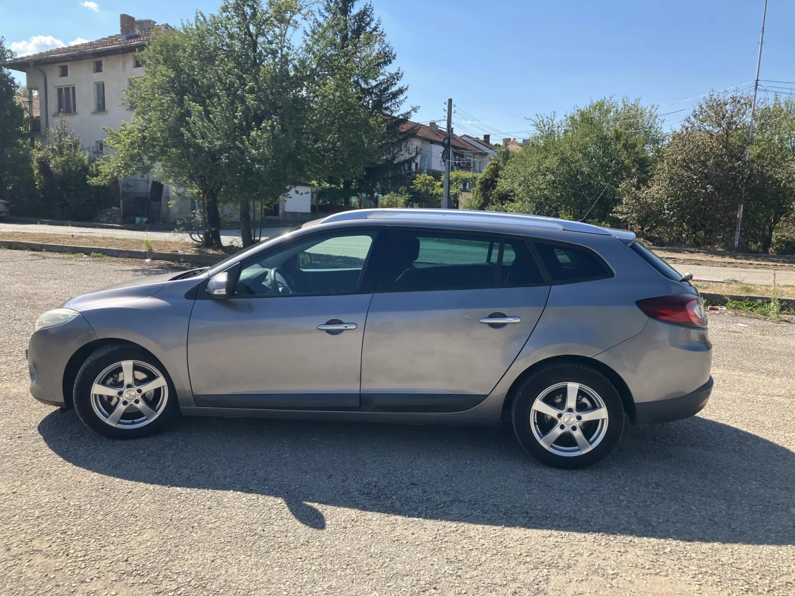 Renault Megane, снимка 14 - Автомобили и джипове - 54897018