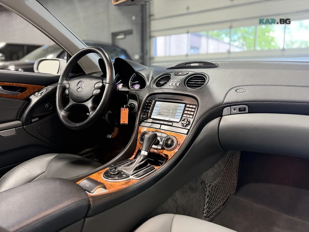 Mercedes-Benz SL 500  АвтоКредит* (ЦЕНА ДО БГ), снимка 13 - Автомобили и джипове - 55015657
