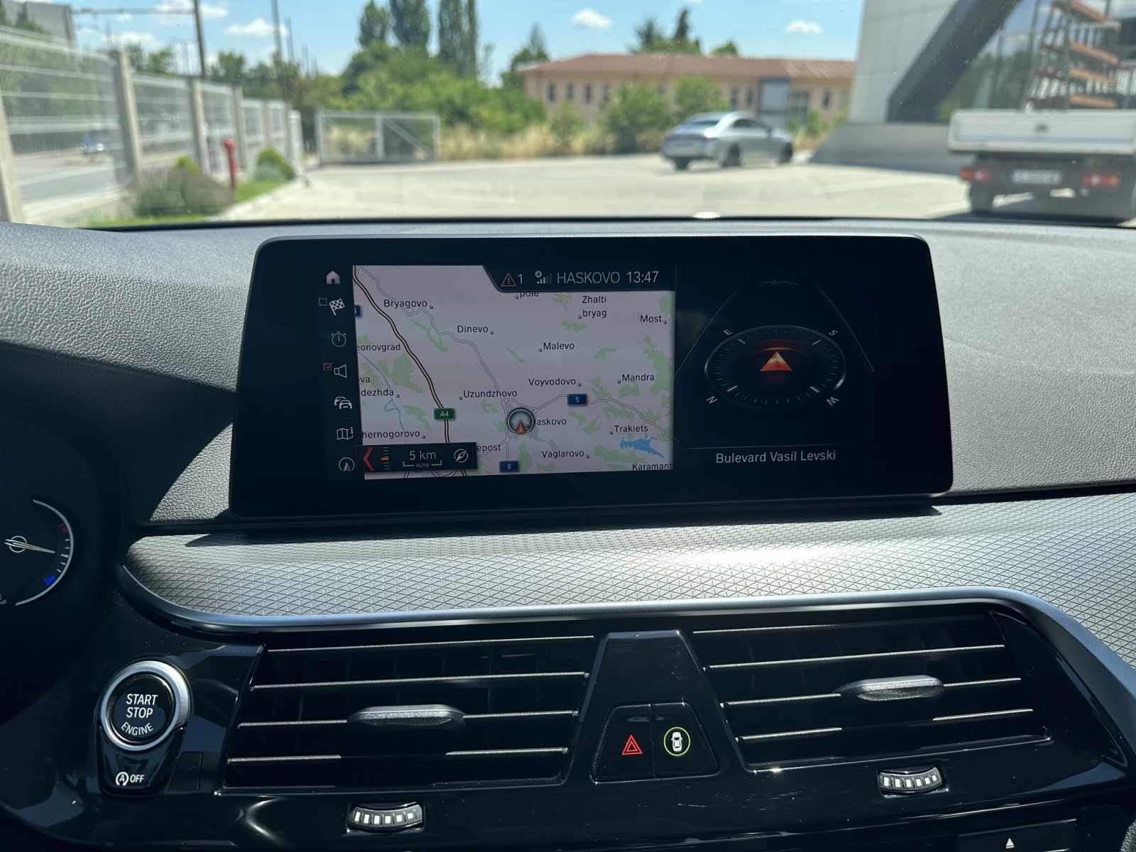 BMW 530 530dxDrive Touring JN51  M Sportpacket, снимка 6 - Автомобили и джипове - 55211564