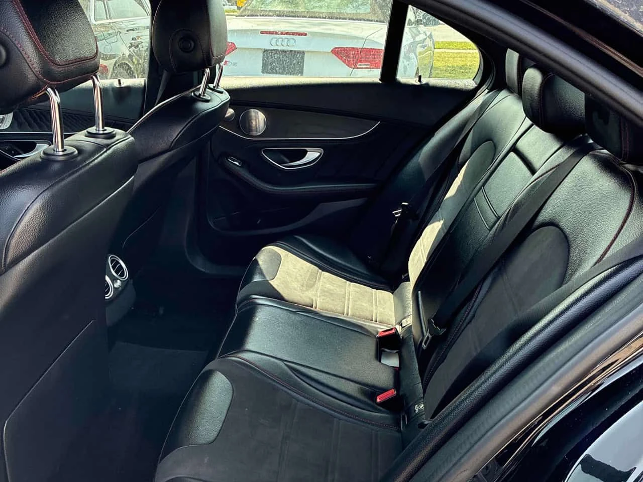 Mercedes-Benz C 43 AMG CARFAX/ПАНОРАМА/ПОДГРЕВ/НАВИ/ПАМЕТ/360/КЛИП, снимка 11 - Автомобили и джипове - 55328065