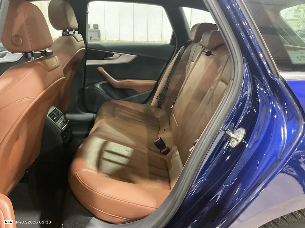 Audi A4 35TDI S-line, снимка 8 - Автомобили и джипове - 55346961